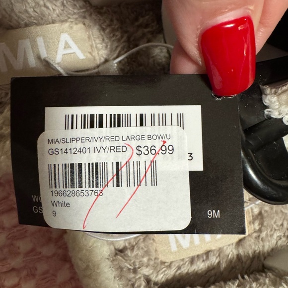 MIA Women's Slippers with Red Bow - Picture 4 of 4